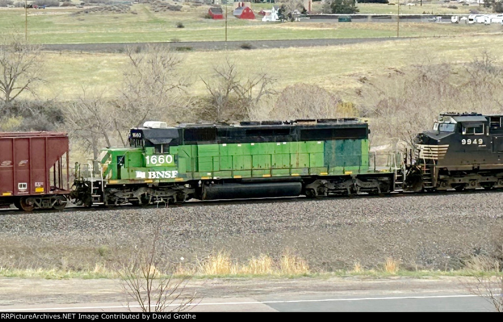 BNSF 1660